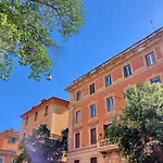 Luxury Apartment Vaticano-S\'Peter Basilica - Netflix Wifi - Aircond